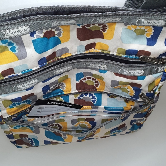 Lesportsace Crossbody Bag plus "FREE GIFT" - Picture 3 of 9